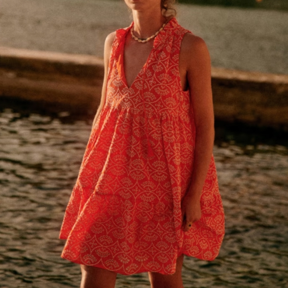 Sézane Paris Arielle Ecru fond corial Organic Cotton Dress.